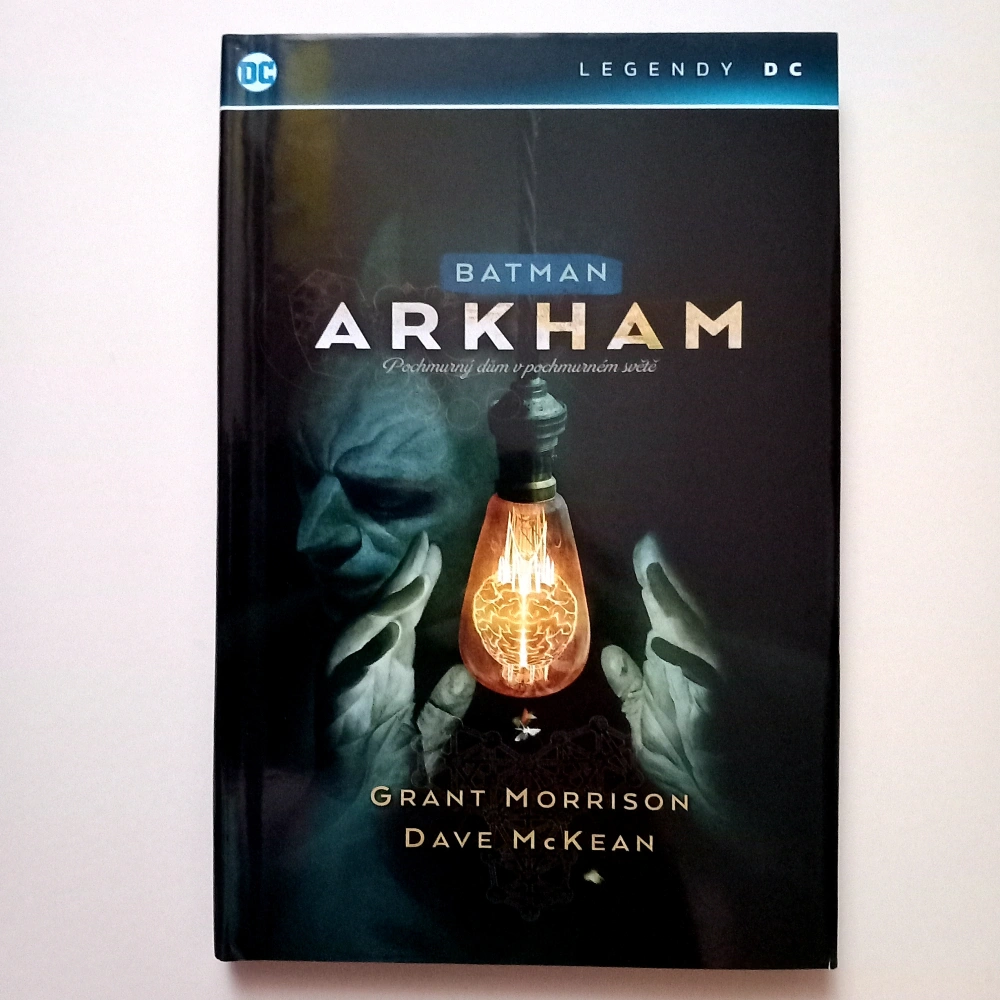 Batman: Arkham - Pochmurný dům v pochmurném světě (Legendy DC)