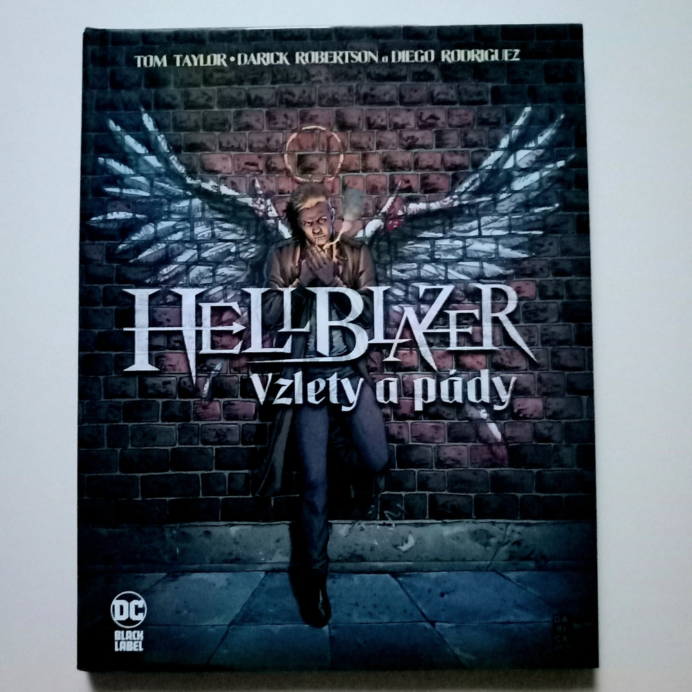 Hellblazer: Vzlety a pády (Black Label)