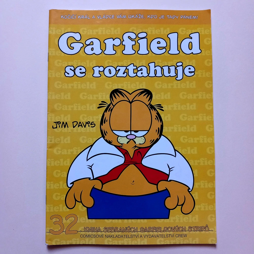 Garfield 32: Se roztahuje