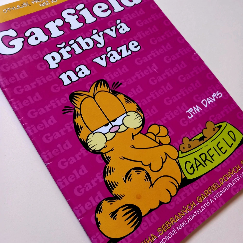Garfield 01: Přibývá na váze