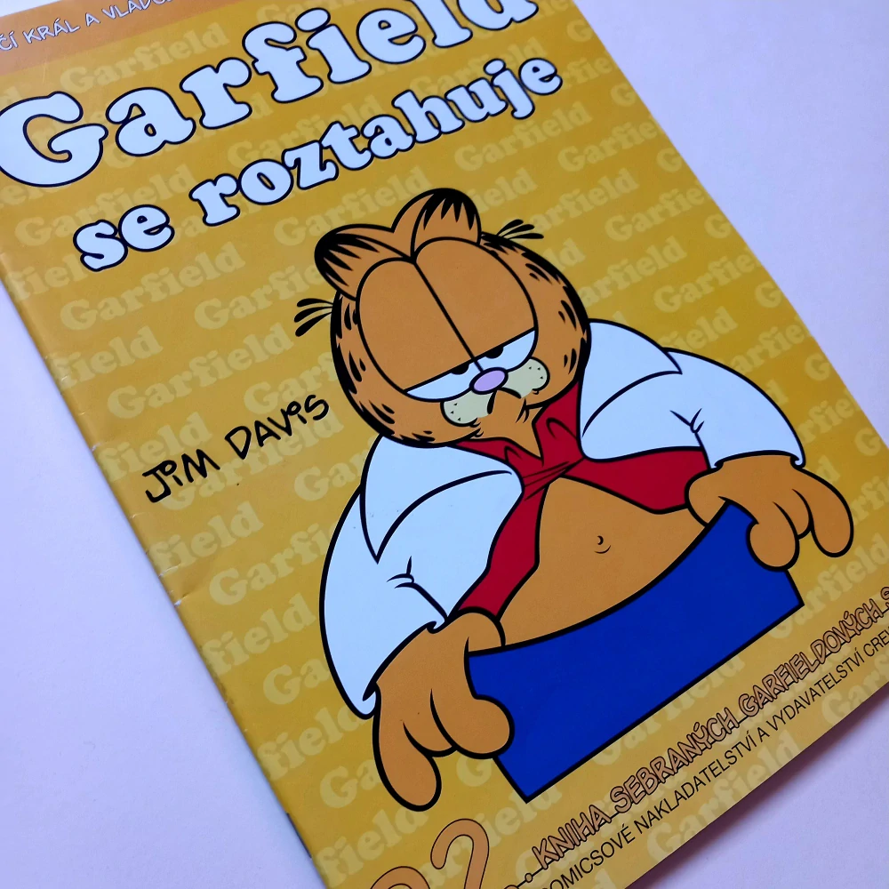 Garfield 32: Se roztahuje